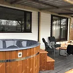 Hottub Forest Op De Veluwe! Domek alpejski *