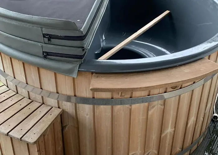 Hottub Forest Op De Veluwe! Шале Пюттен